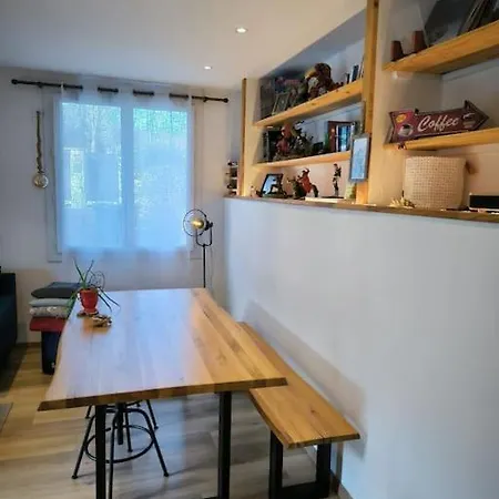 Au Petit Mazet - 4 Personnes * Nîmes